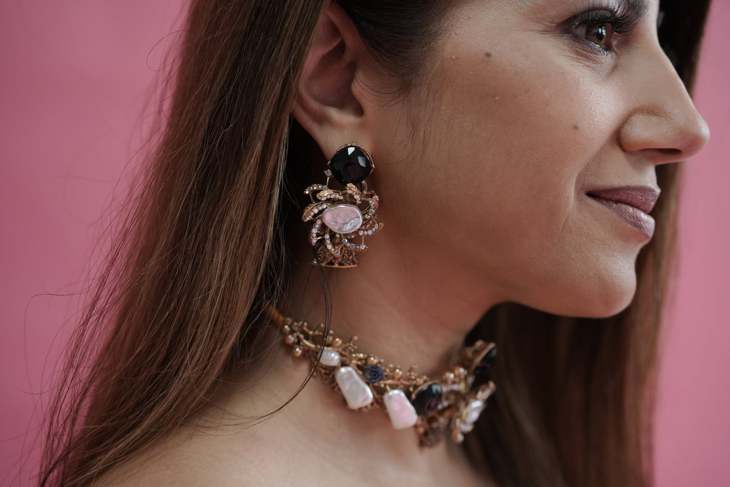 Midnight Petal | Black Crystal & Baroque Pearl Gold Choker Set (Gold-plated)