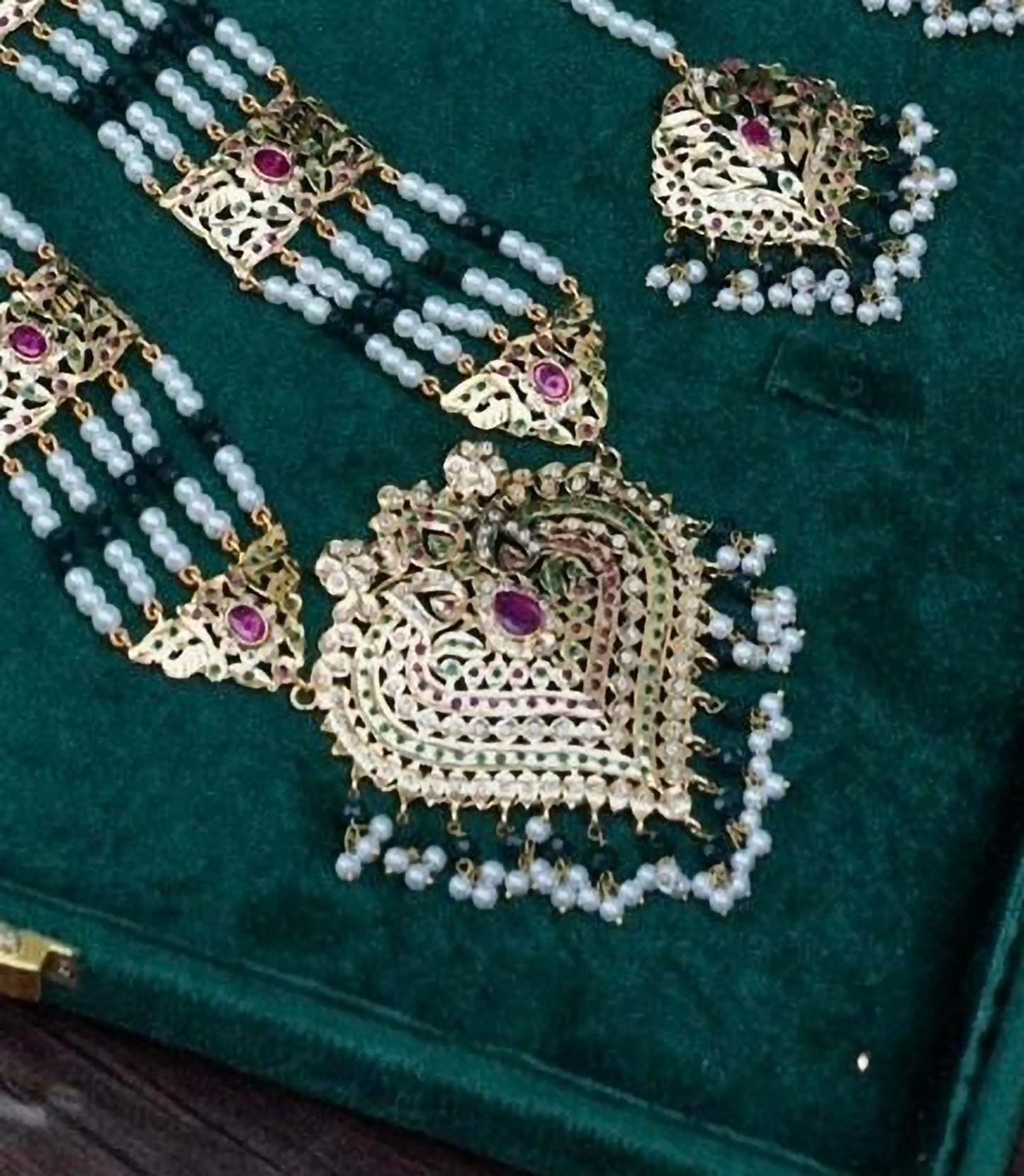 Sultana Ruby Gold-plated Jadau Bridal Set