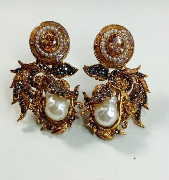 The Regal Amethyst Vine Drops | Sculpted Leafwork & Baroque Pearl