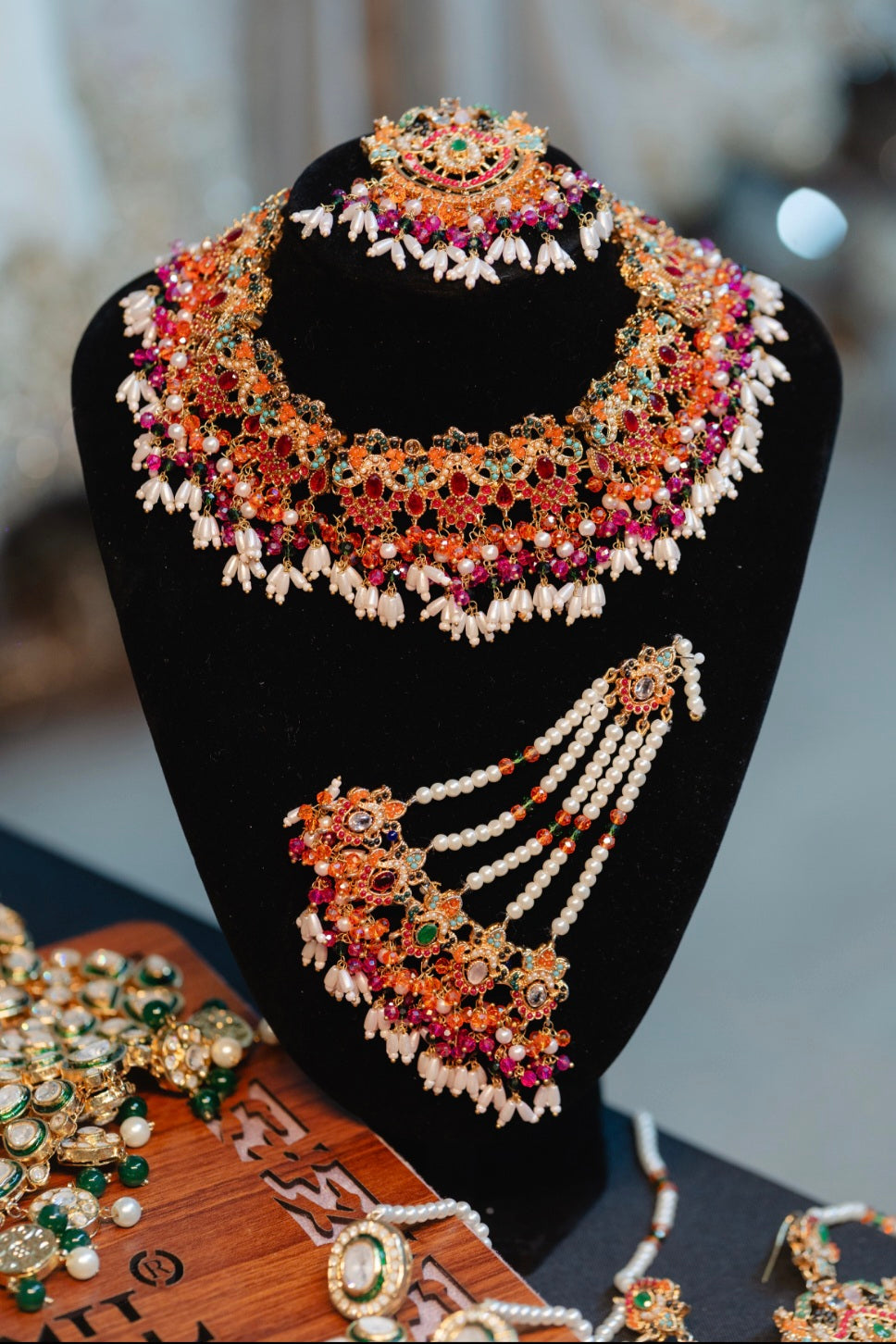 Asia Nauratan Bridal Set