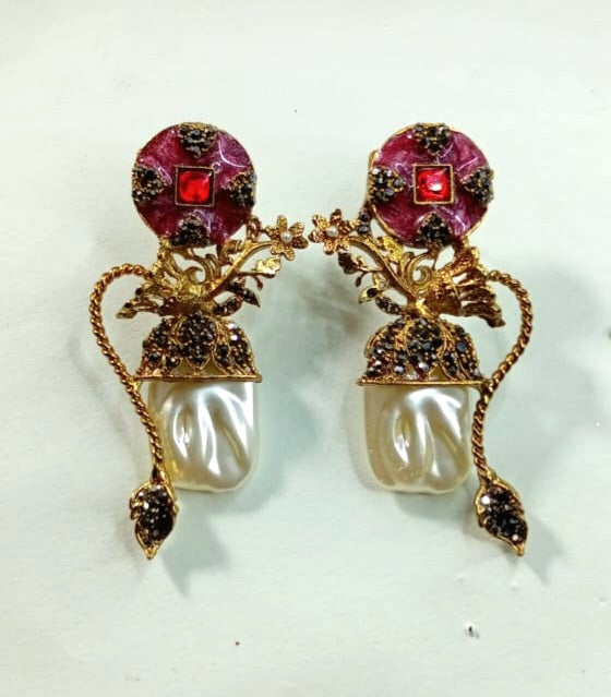 women pearl earrings​
