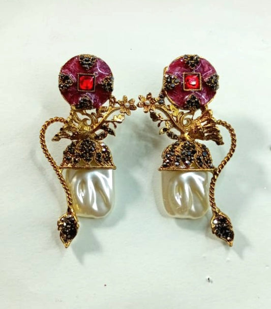 women pearl earrings​
